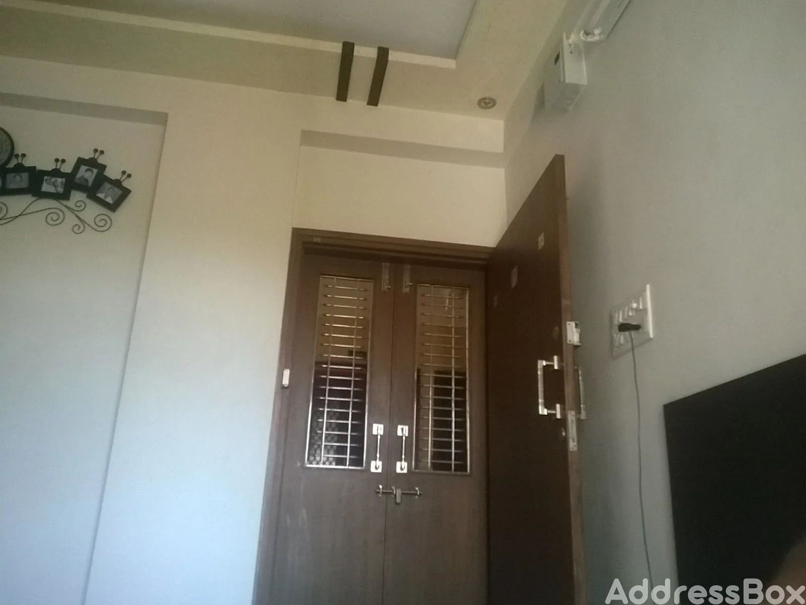 Dev Exotica photo