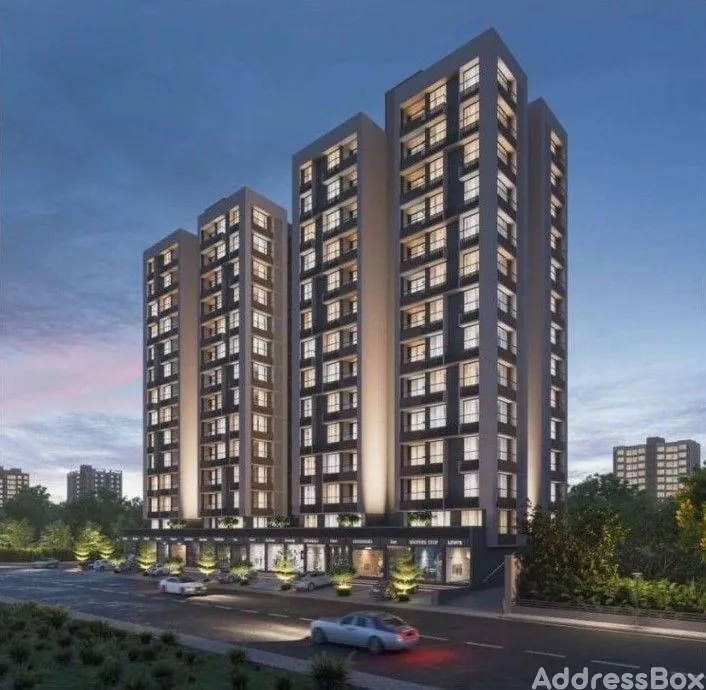 SOLO SQUARE - Commercial Exterior