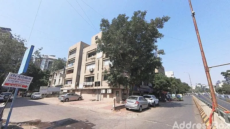 Silver brooke complex photo