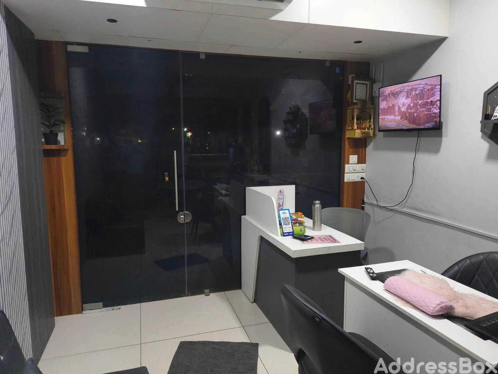 DHARTI SAKET HEIGHT - Commercial photo