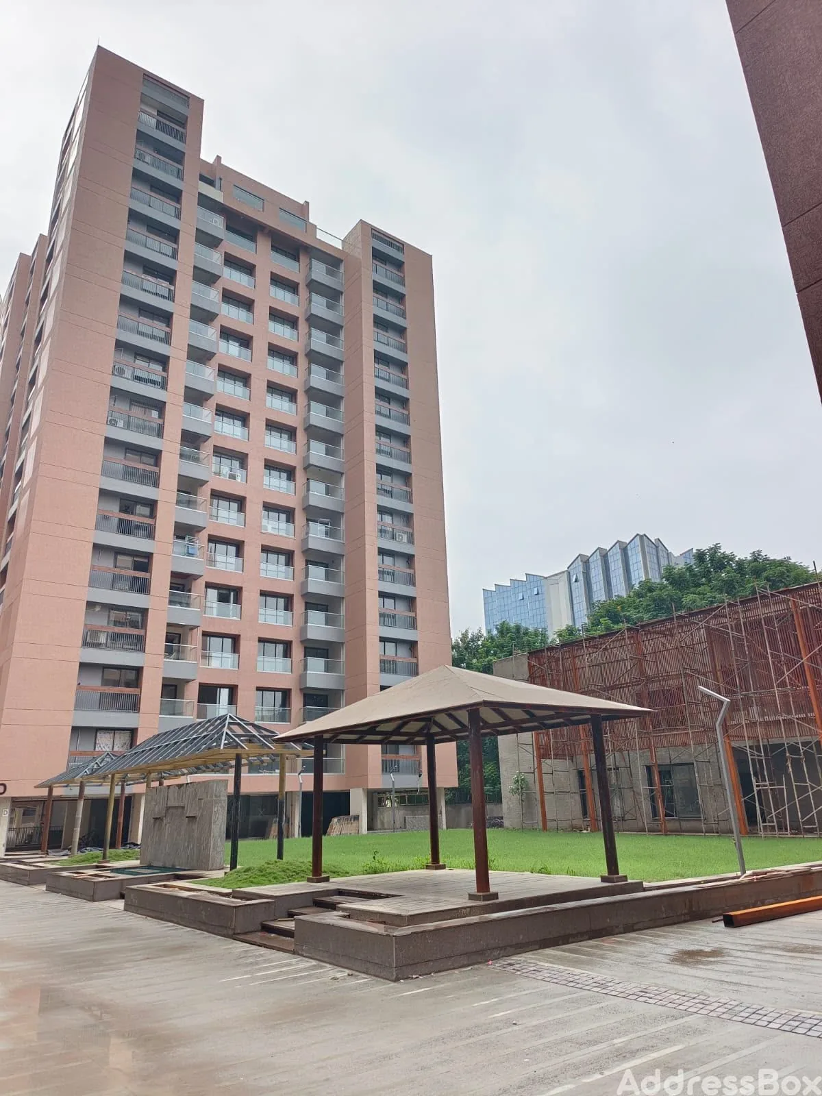 Sarang Lakeview photo