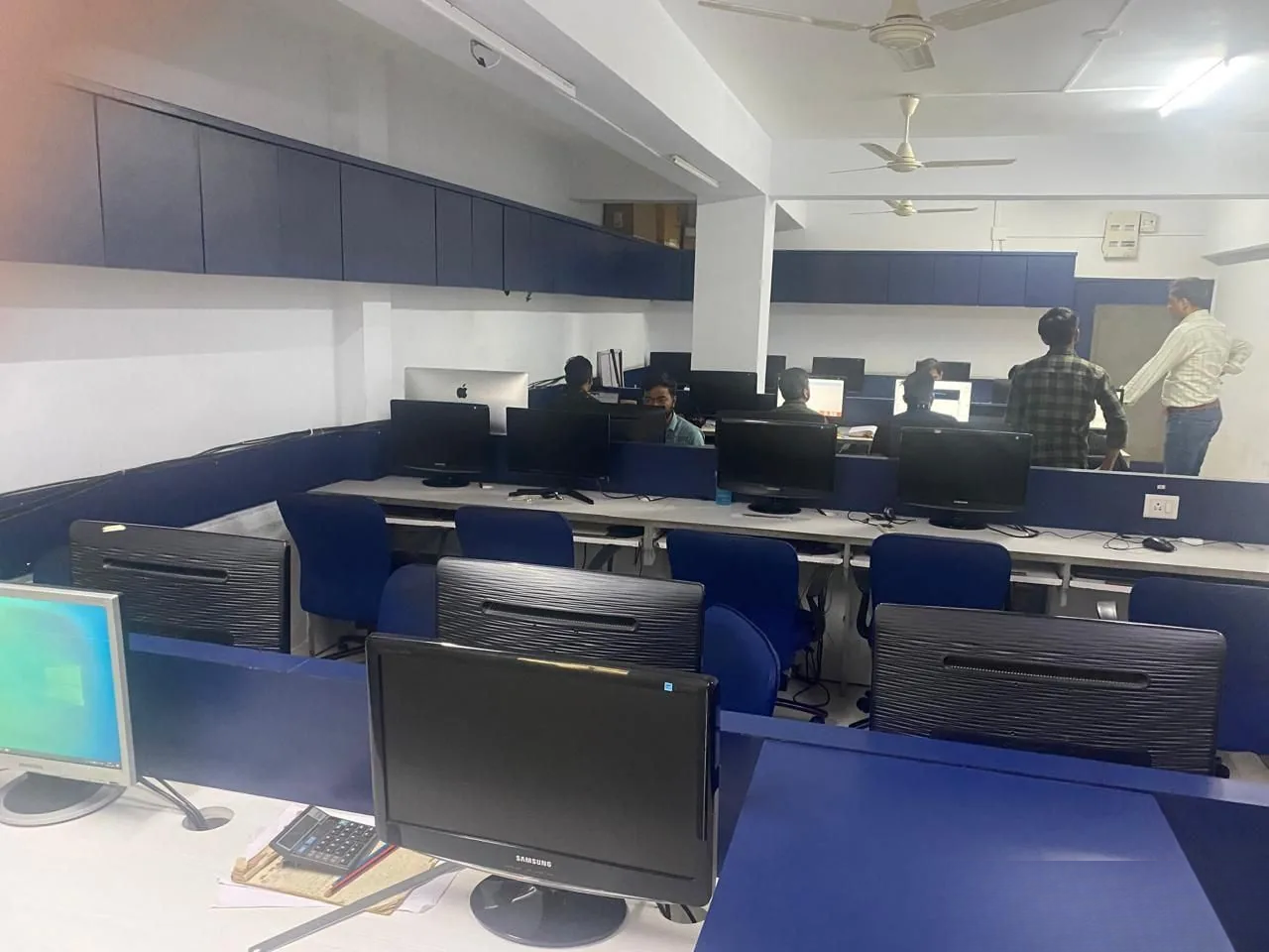 Shukan Business center photo