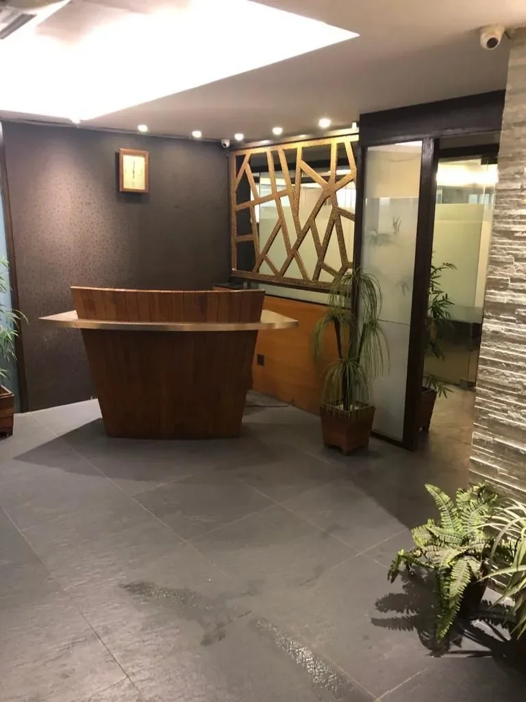 Office for sale in Iscon Mall, Jodhpur, Ahmedabad