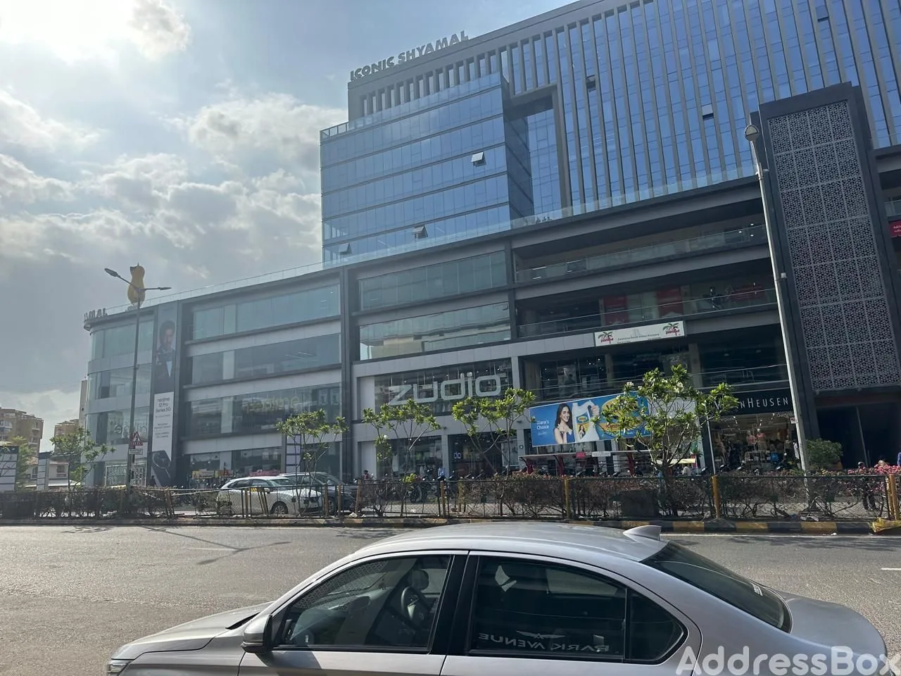 Showroom for sale in Shyamal Iconic, Shyamal, Ahmedabad