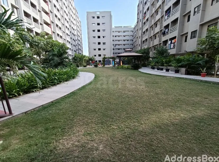 SIGNATURE VIRAJDHAM APARTMENT photo