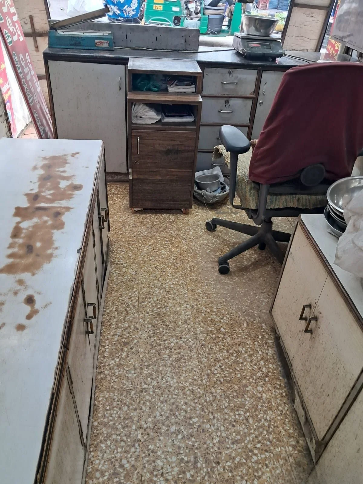 Property in Manek Chowk | Ahmedabad