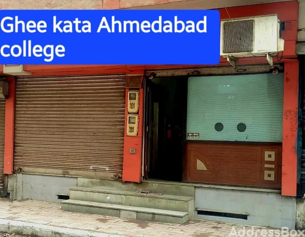 Shops for sale in Mahalaxmi Complex, Gheekanta Road, Ahmedabad