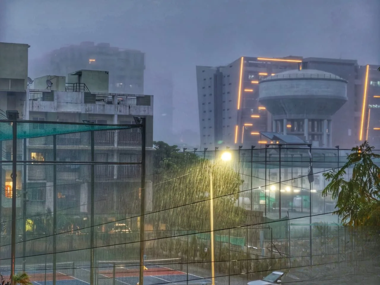 Takshashila Apartment photo