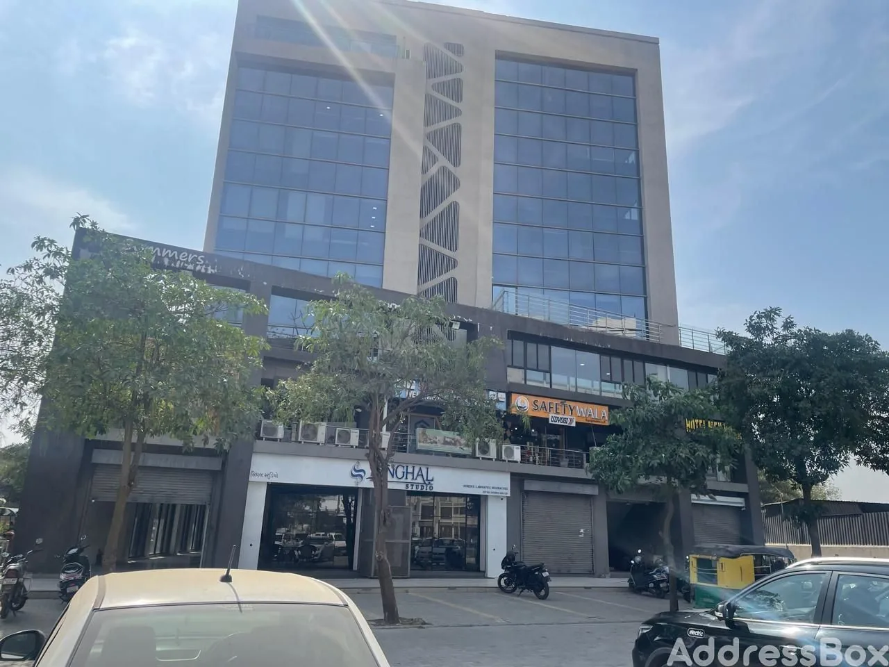 Office for sale in Symmers Complex, Sarkhej, Ahmedabad