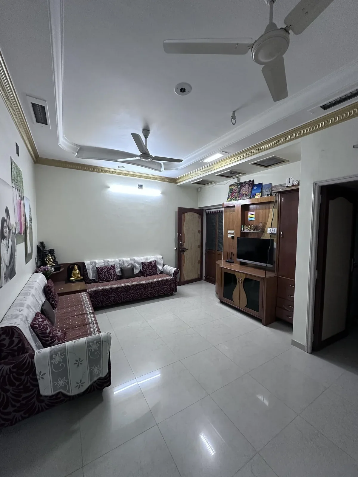 Jivan Varsha Apartment photo
