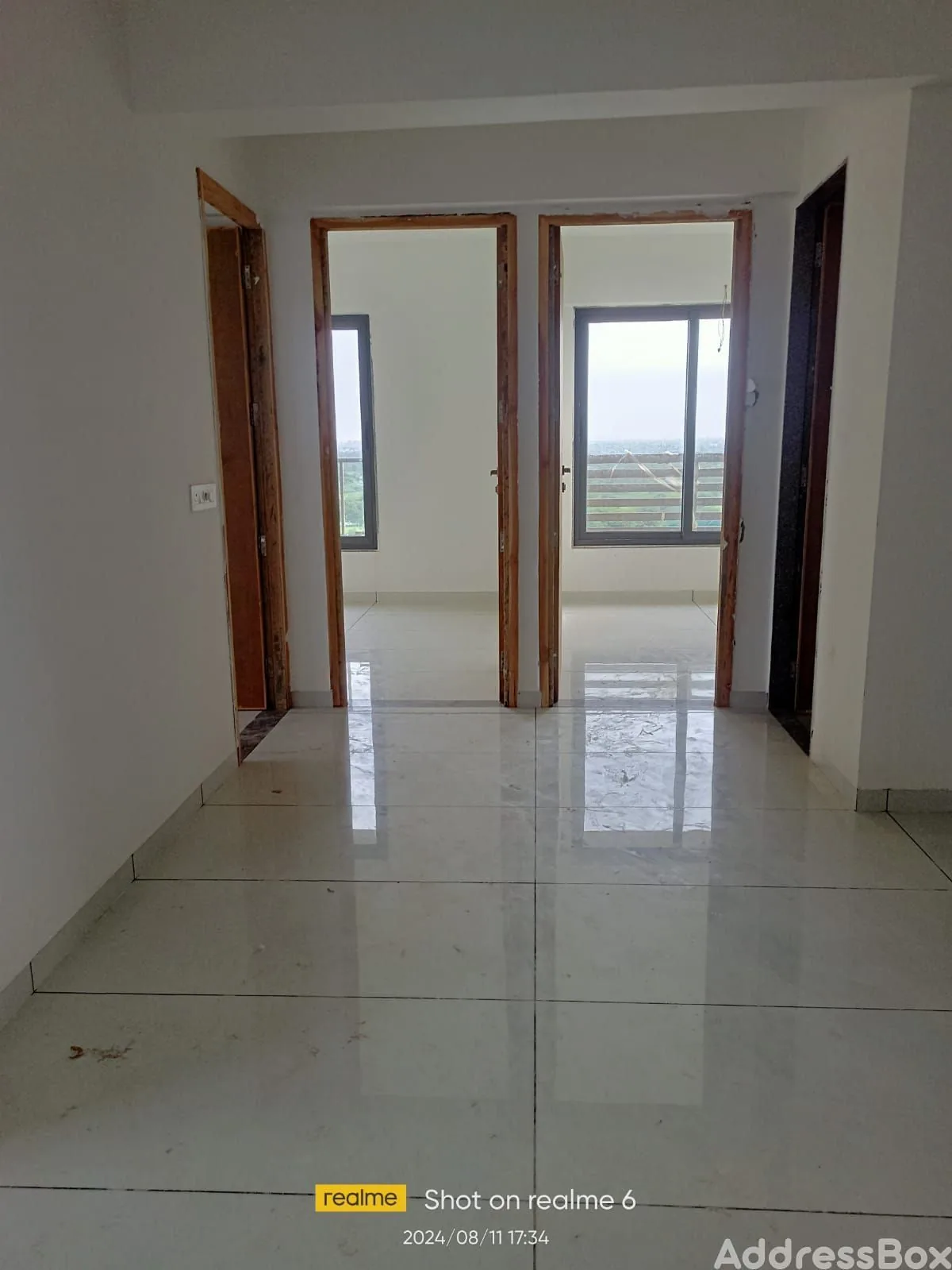 Bluvian Pratham photo