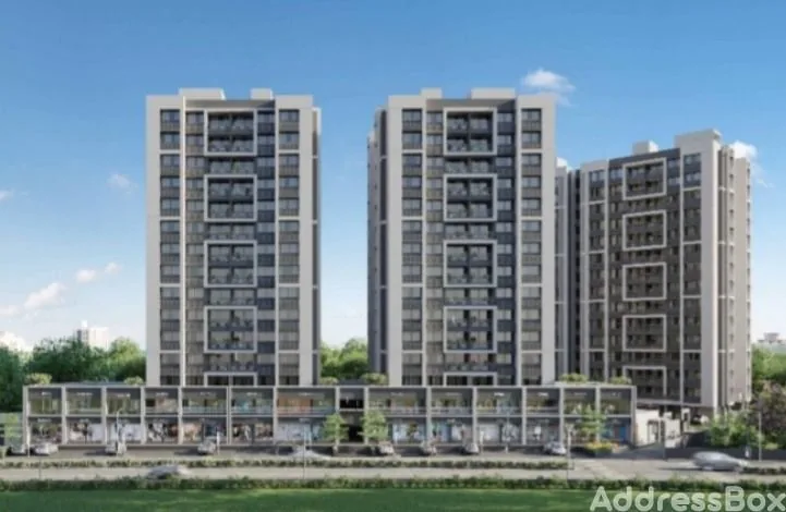 Aarohi Vivianna Exterior