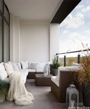 24 CARAT GOLD COIN APARTMENT Balcony