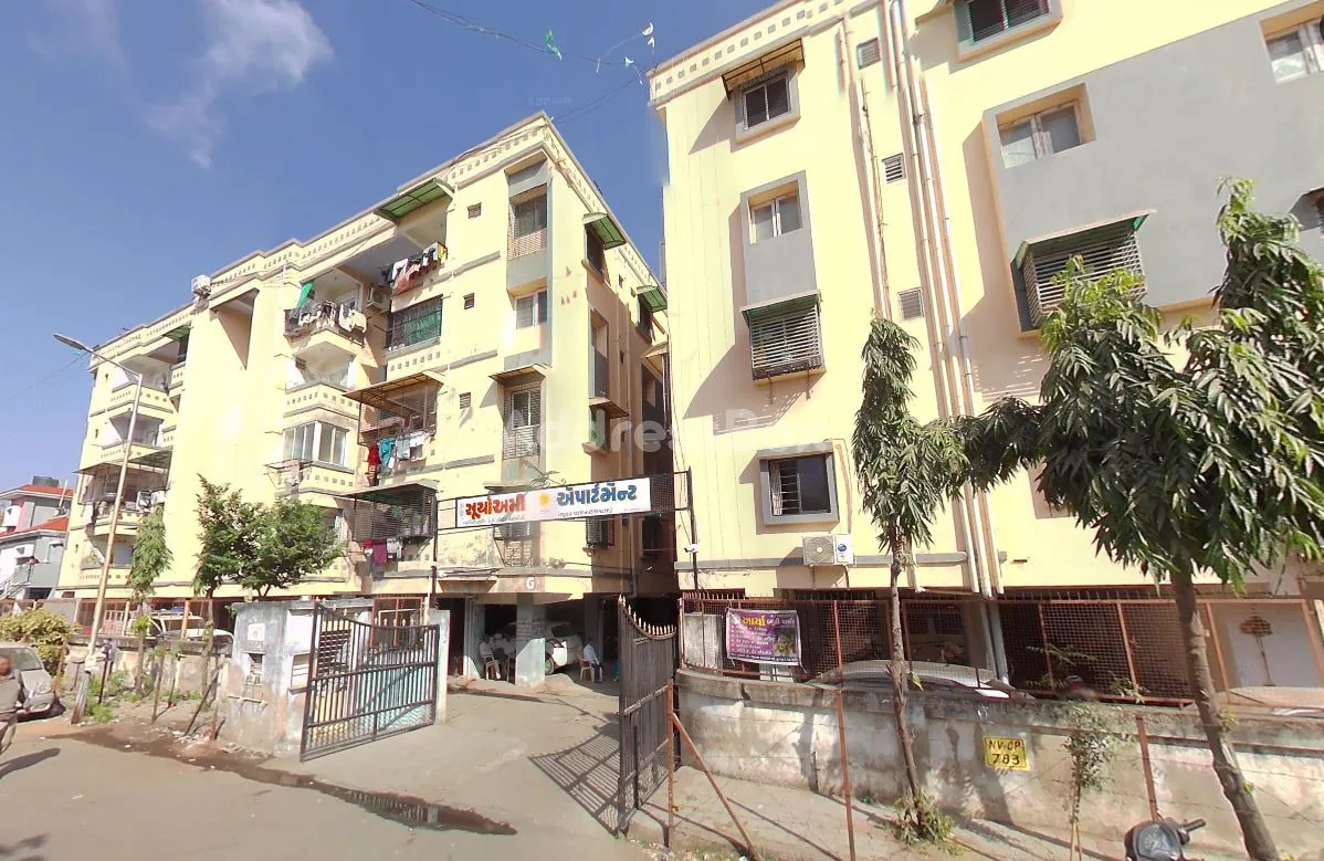 Surya Ami Apartment photo