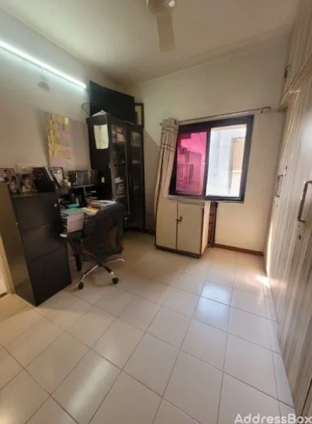 3 BHK Flats for sale in KRISHNA APARTMENT, Ambawadi, Ahmedabad